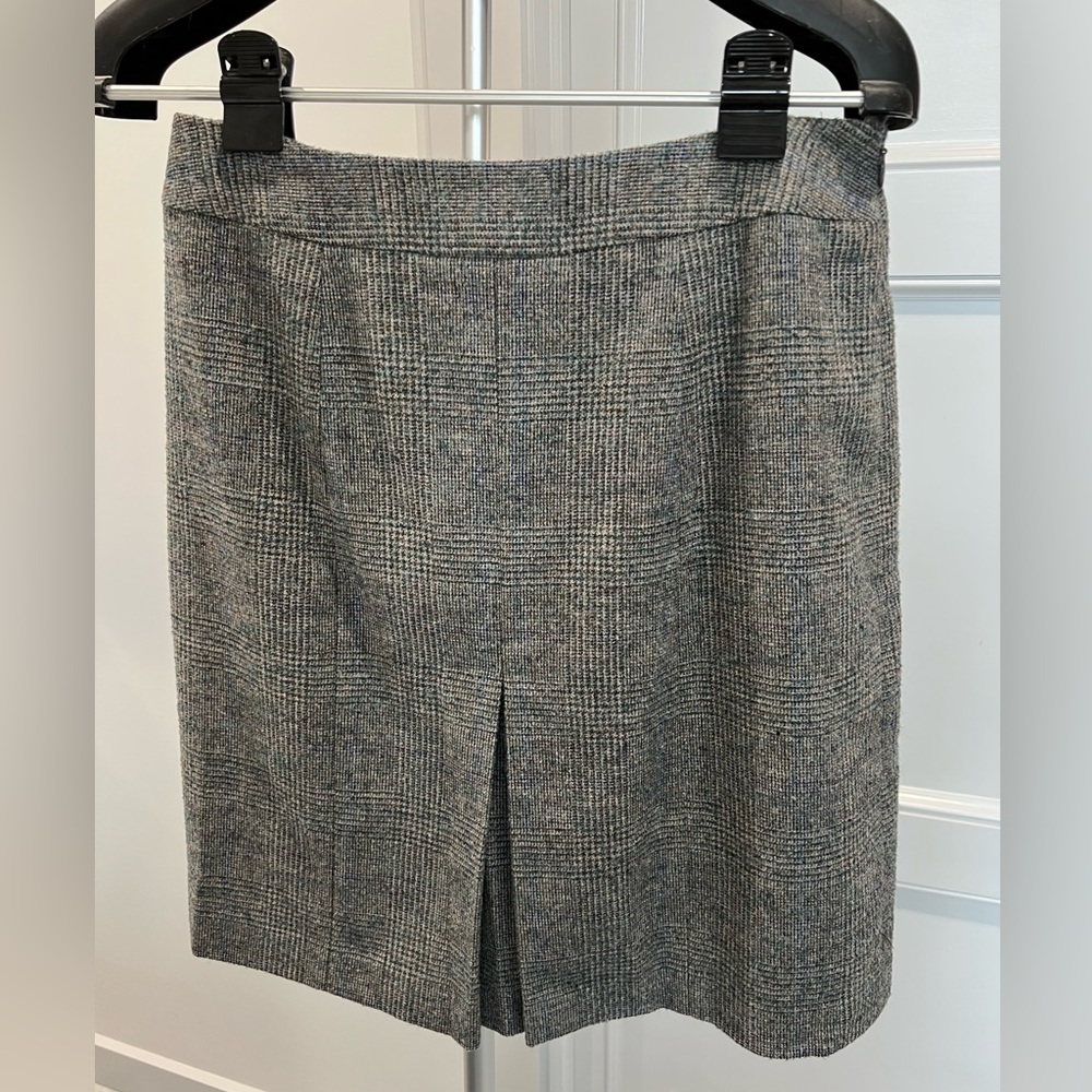Brooks Brothers pleated pencil skirt - Size 4